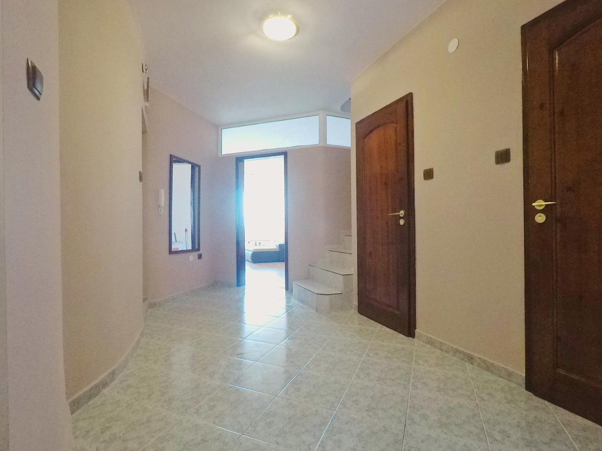 Spacious And Bright Maisonette Varna Center Dış mekan fotoğraf